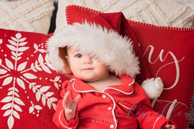 Photographer Lin Ellen Studios for Holiday Baby Pictures in Vineland